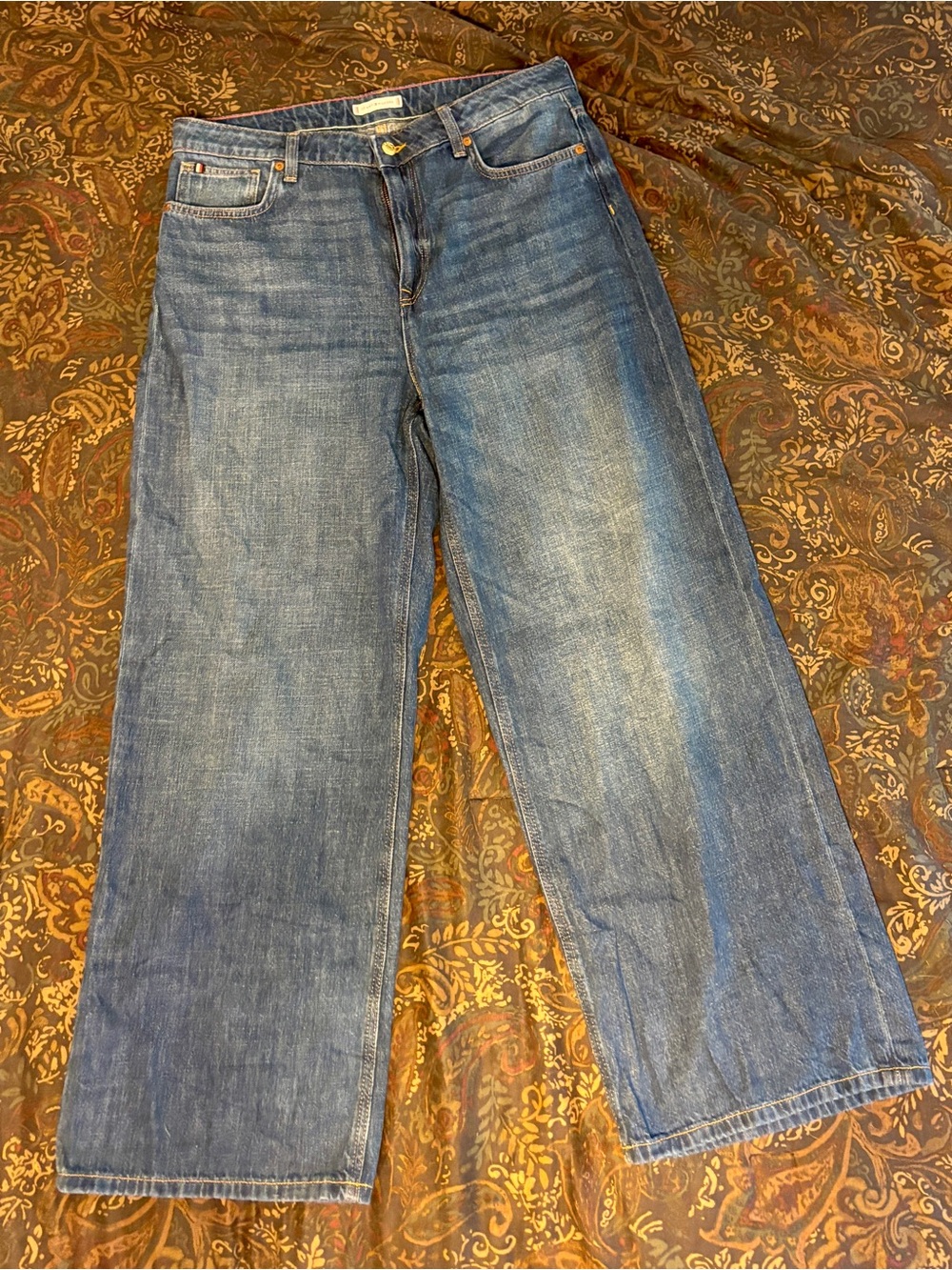 Tommy Hilfiger Women’s Relaxed Straight-Leg Blue Denim Jeans